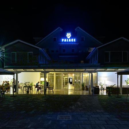 Vila Palace Caransebeş Dış mekan fotoğraf