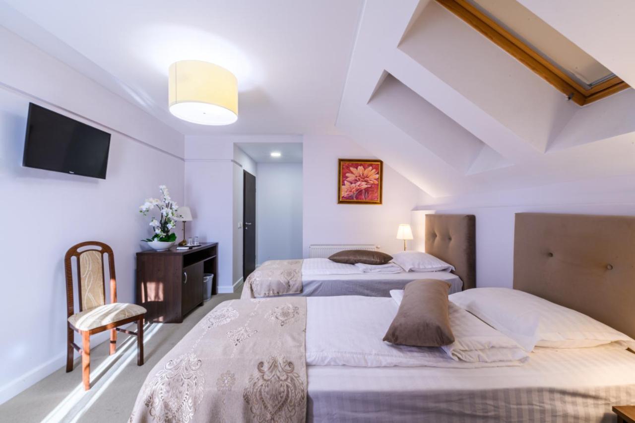 Vila Palace Caransebeş Dış mekan fotoğraf