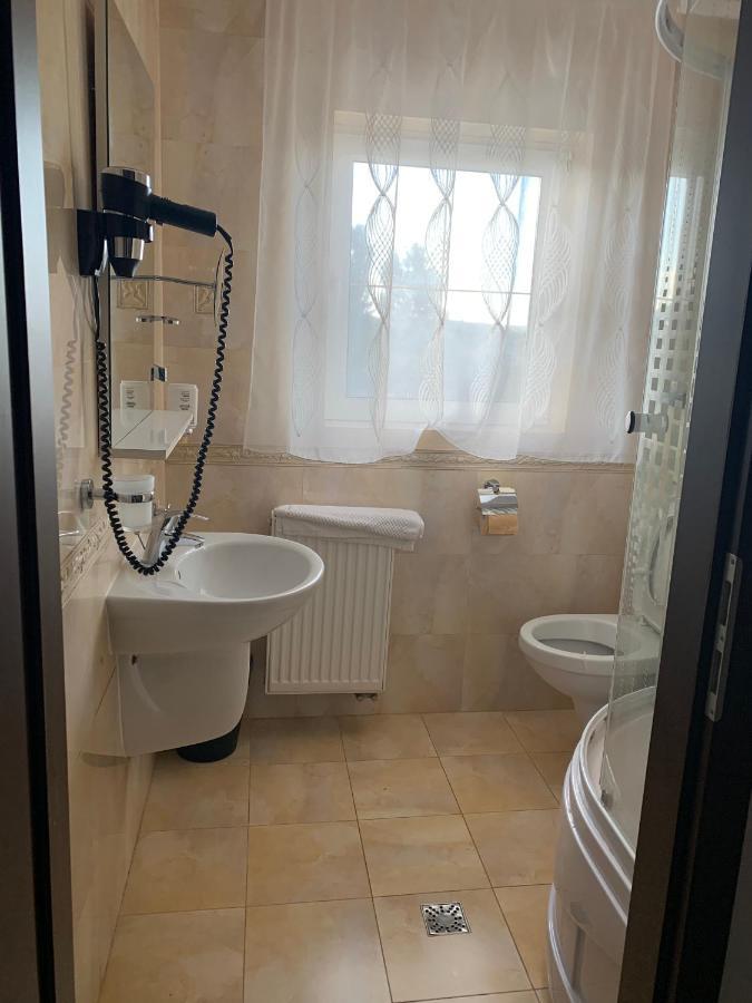 Vila Palace Caransebeş Dış mekan fotoğraf