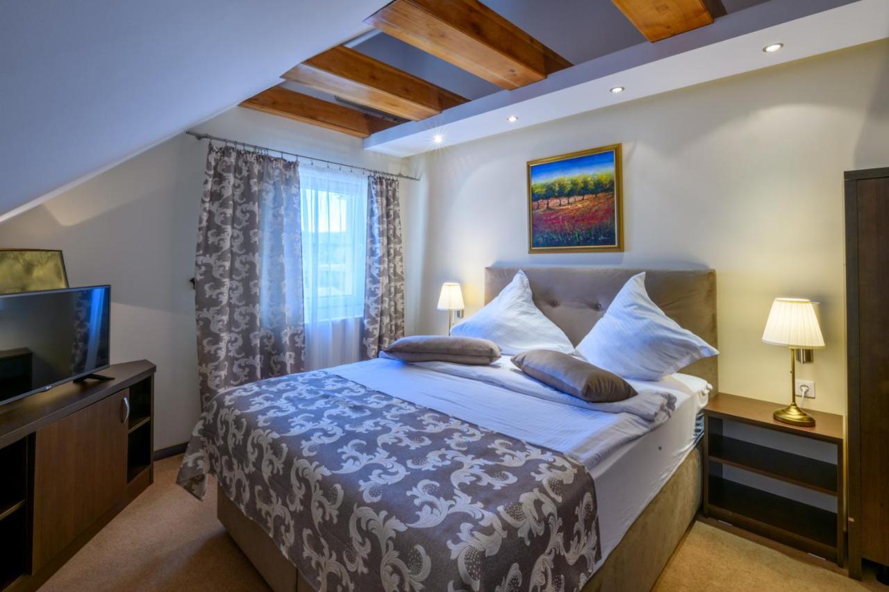 Vila Palace Caransebeş Dış mekan fotoğraf